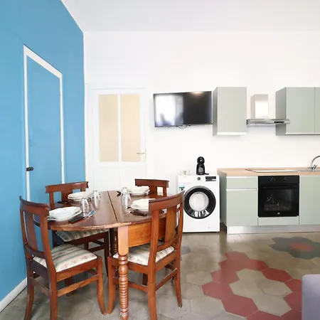 فندق مبيت وإفطار Lessolo29 3*