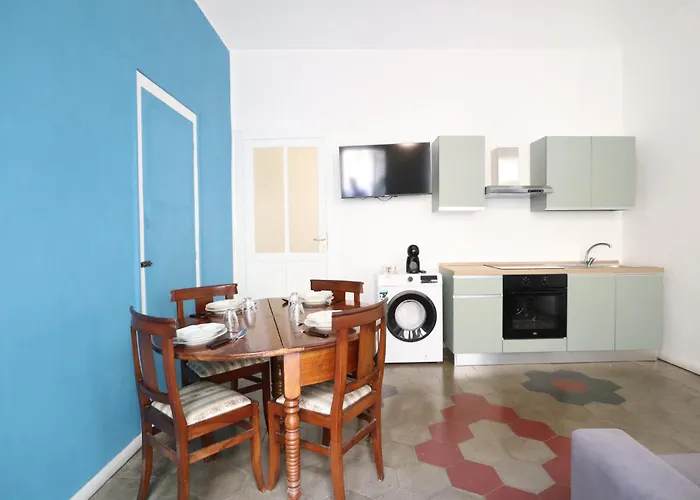 ベッド・アンド・ブレックファスト Lessolo29 3*